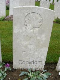 Etaples Military Cemetery - Dorrance, H P